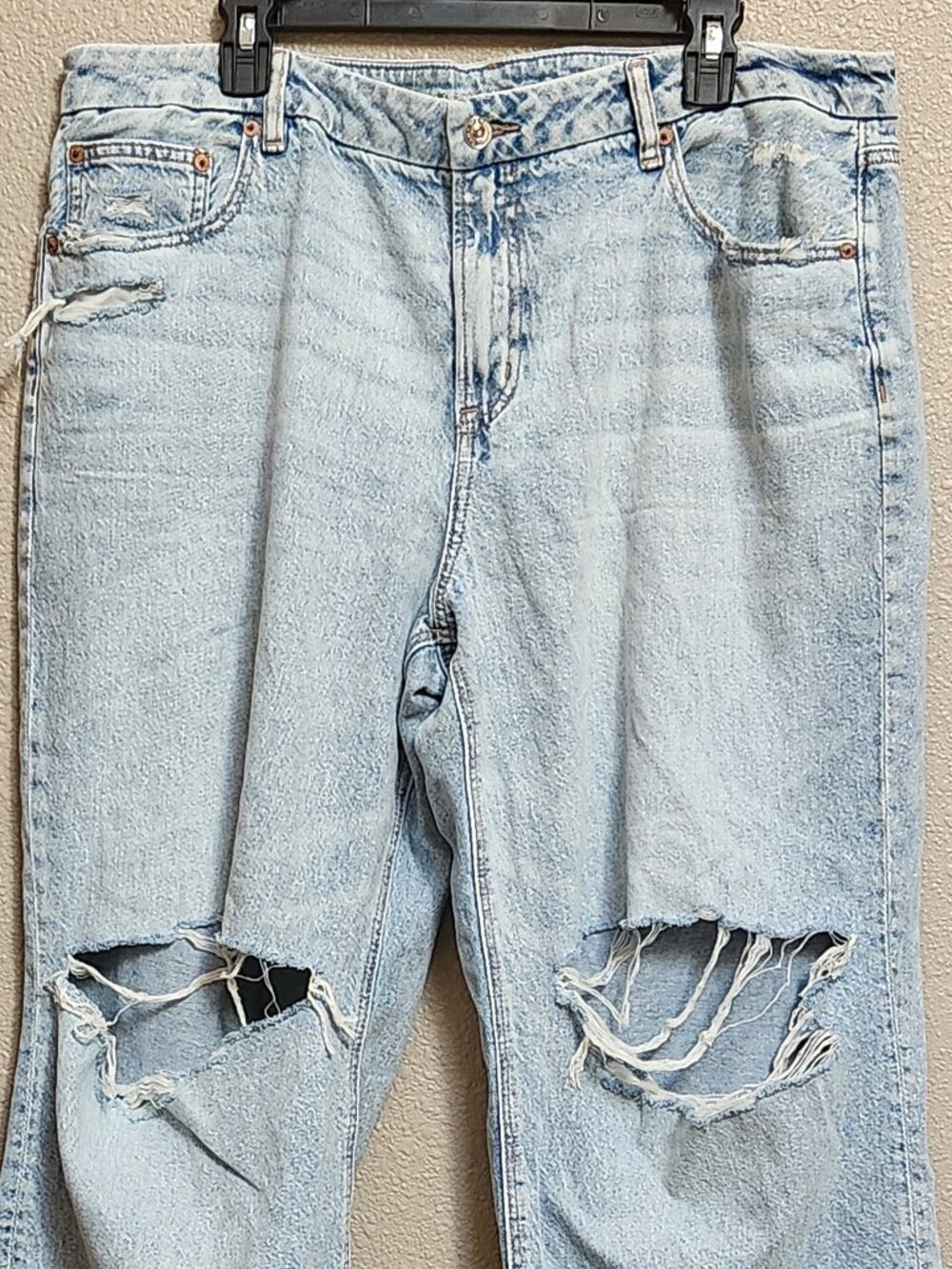 AMERICAN EAGLE Curvy StovePipe Strigid Torn Jeans  - 18 Short - NEW - Picture 4 of 8